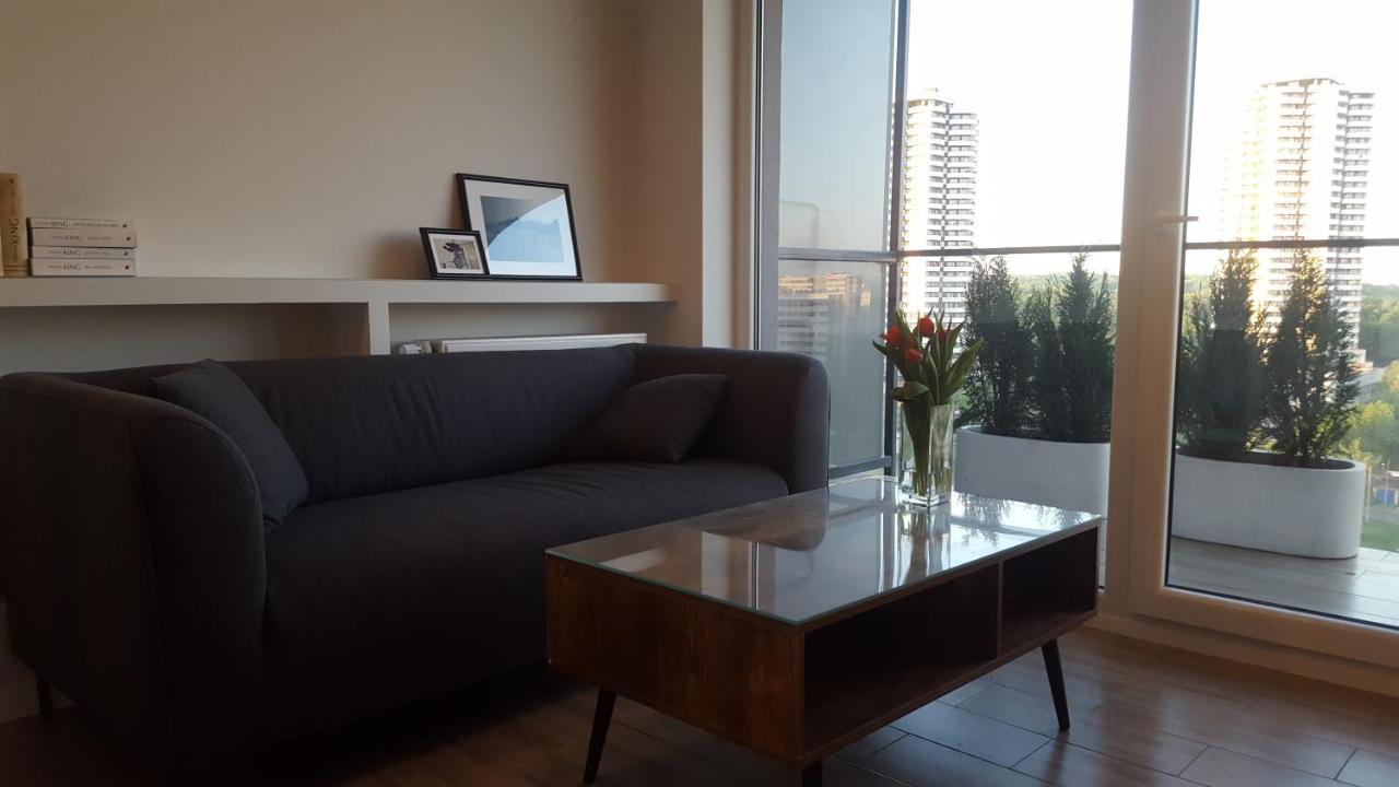 Apartament Wsrod 1000Cy Swiatel - Z Parkingiem W Hali Garazowej- Duzy Balkon Z Lezakami - Piekny Widok Noca Na Panorame Tysiaclecia Катовице Екстериор снимка